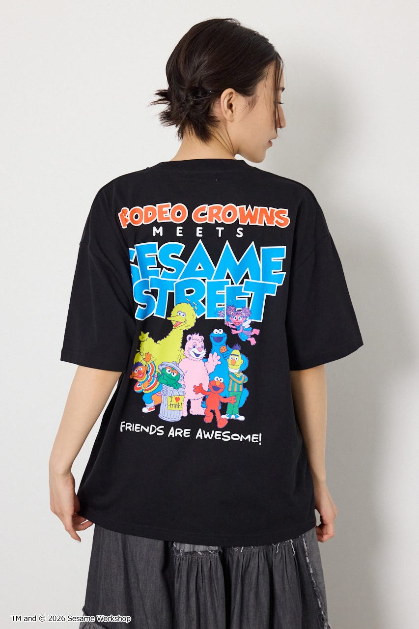 【UNISEX】(SESAME STREET) With RoddyTシャツ BLK L