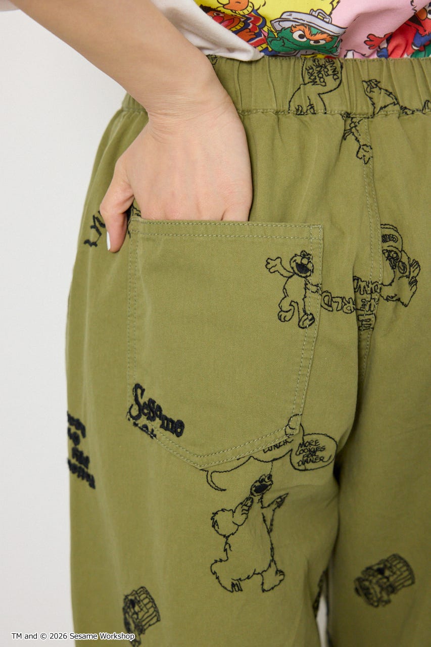 【UNISEX】(SESAME STREET) 刺繍パターンパンツ 柄KHA M