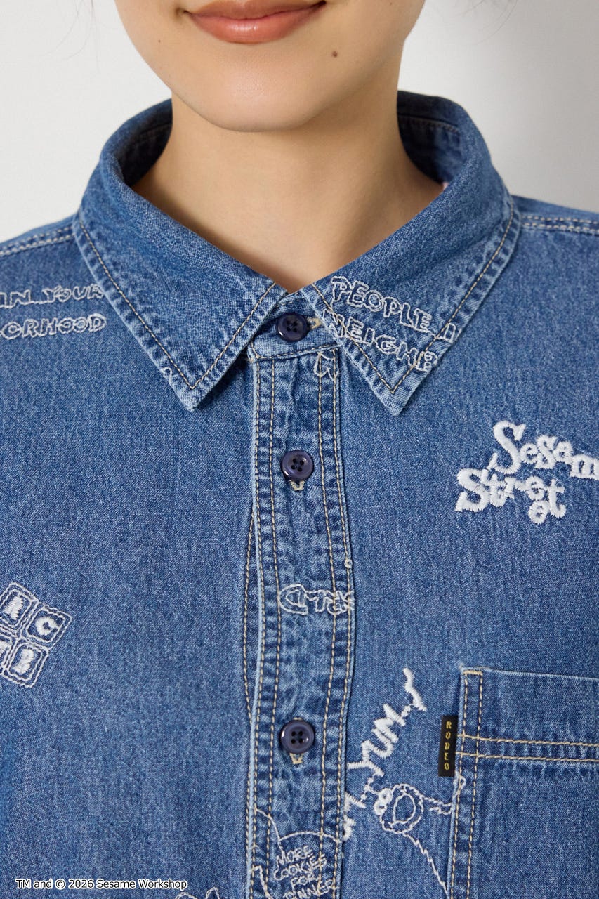 【UNISEX】(SESAME STREET) 刺繍パターンシャツ 柄BLU L