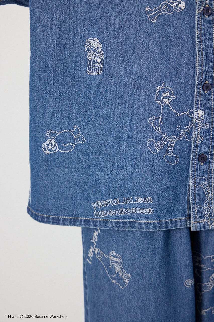 【UNISEX】(SESAME STREET) 刺繍パターンシャツ 柄BLU L