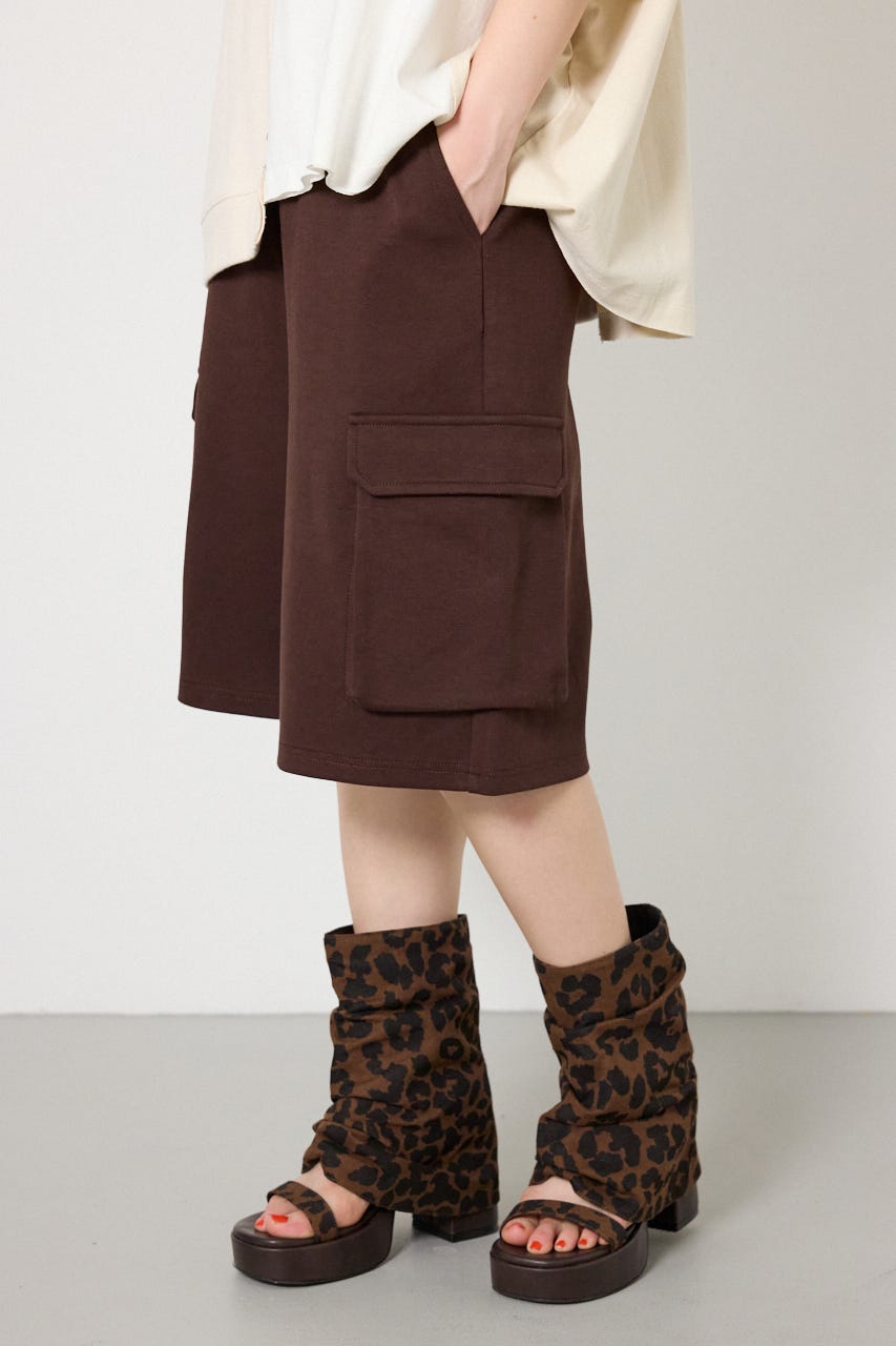 【UNISEX】SHARE DRY スウェットカーゴショートパンツ BRN M