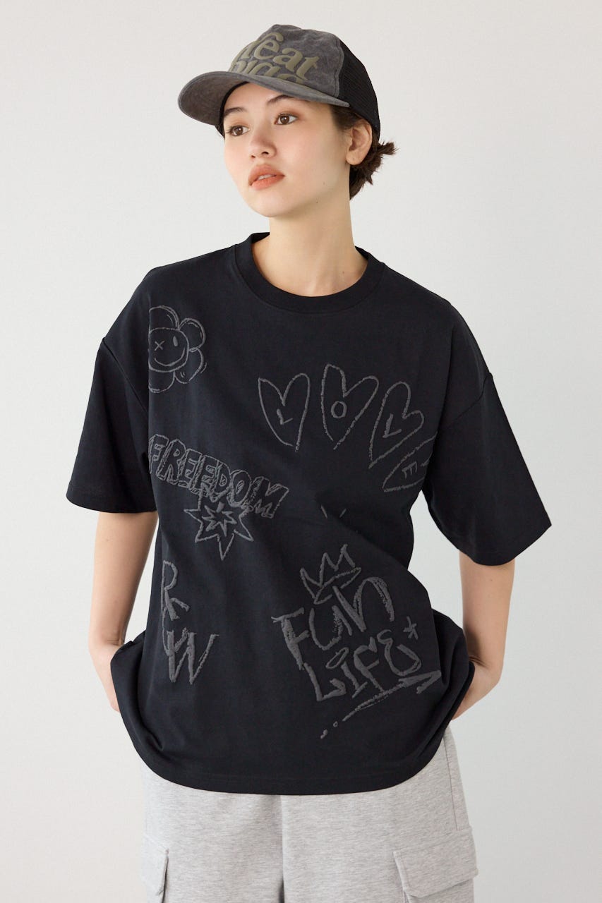 【UNISEX】クレヨンタッチ同色発泡プリントTシャツ BLK L