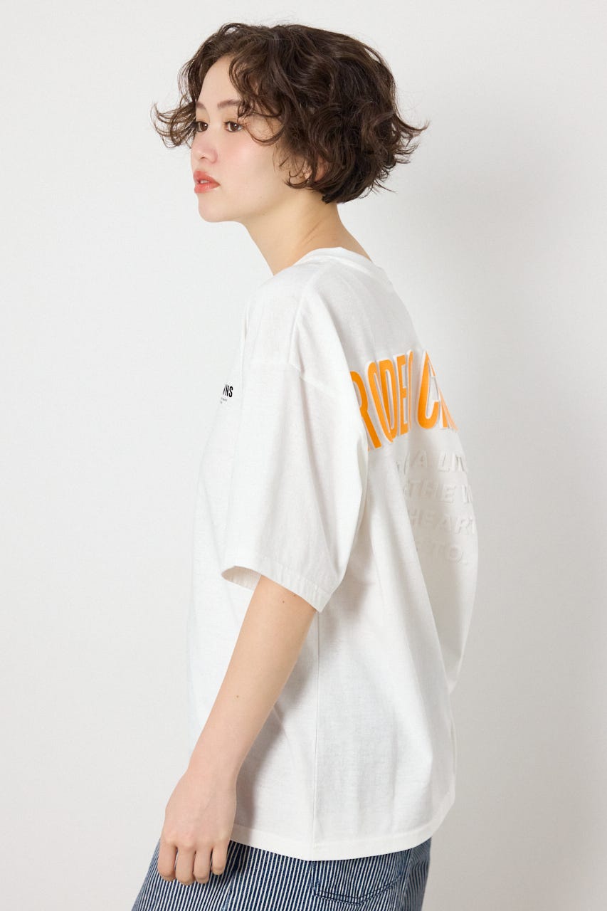 【UNISEX】エンボスロゴVネックTシャツ O/WHT L