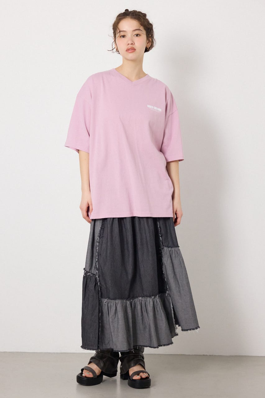 【UNISEX】エンボスロゴVネックTシャツ PNK M