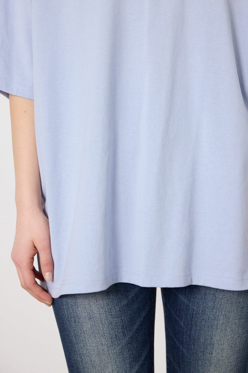 【UNISEX】エンボスロゴVネックTシャツ SAX L