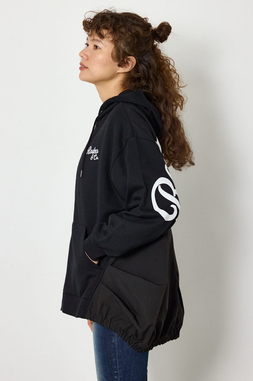 【WEB限定】ドッキングスクリプトロゴZIPパーカー BLK FREE