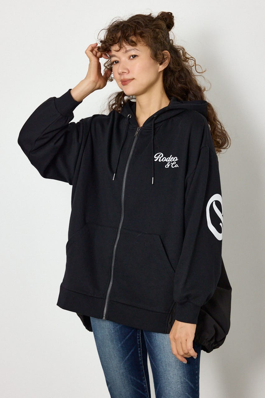 【WEB限定】ドッキングスクリプトロゴZIPパーカー BLK FREE