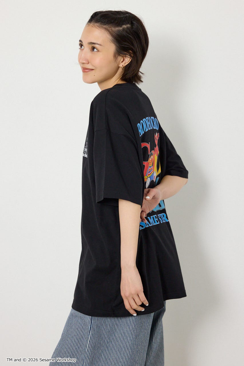 【WEB限定】(UNISEX)(SESAMESTREET)GoodLuckTシャツ BLK FREE