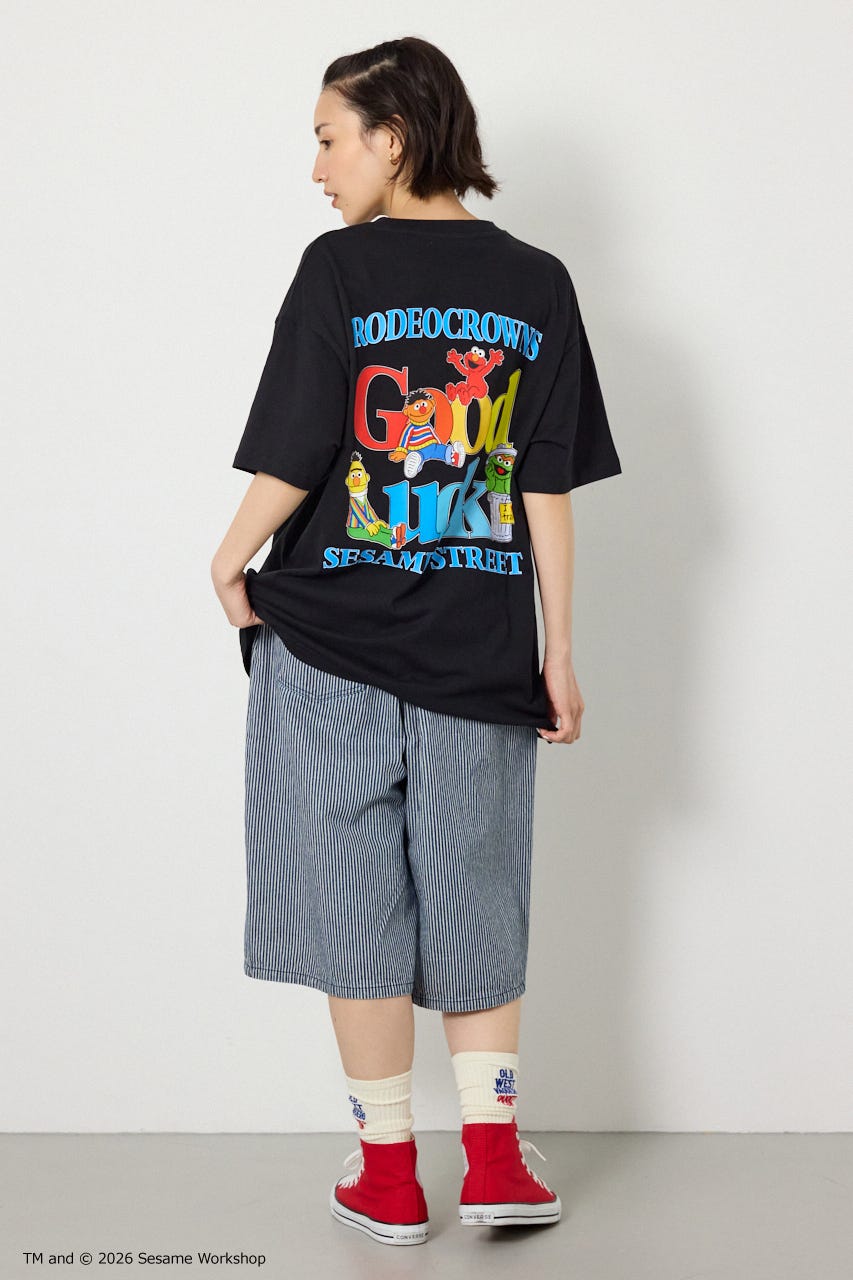 【WEB限定】(UNISEX)(SESAMESTREET)GoodLuckTシャツ BLK FREE