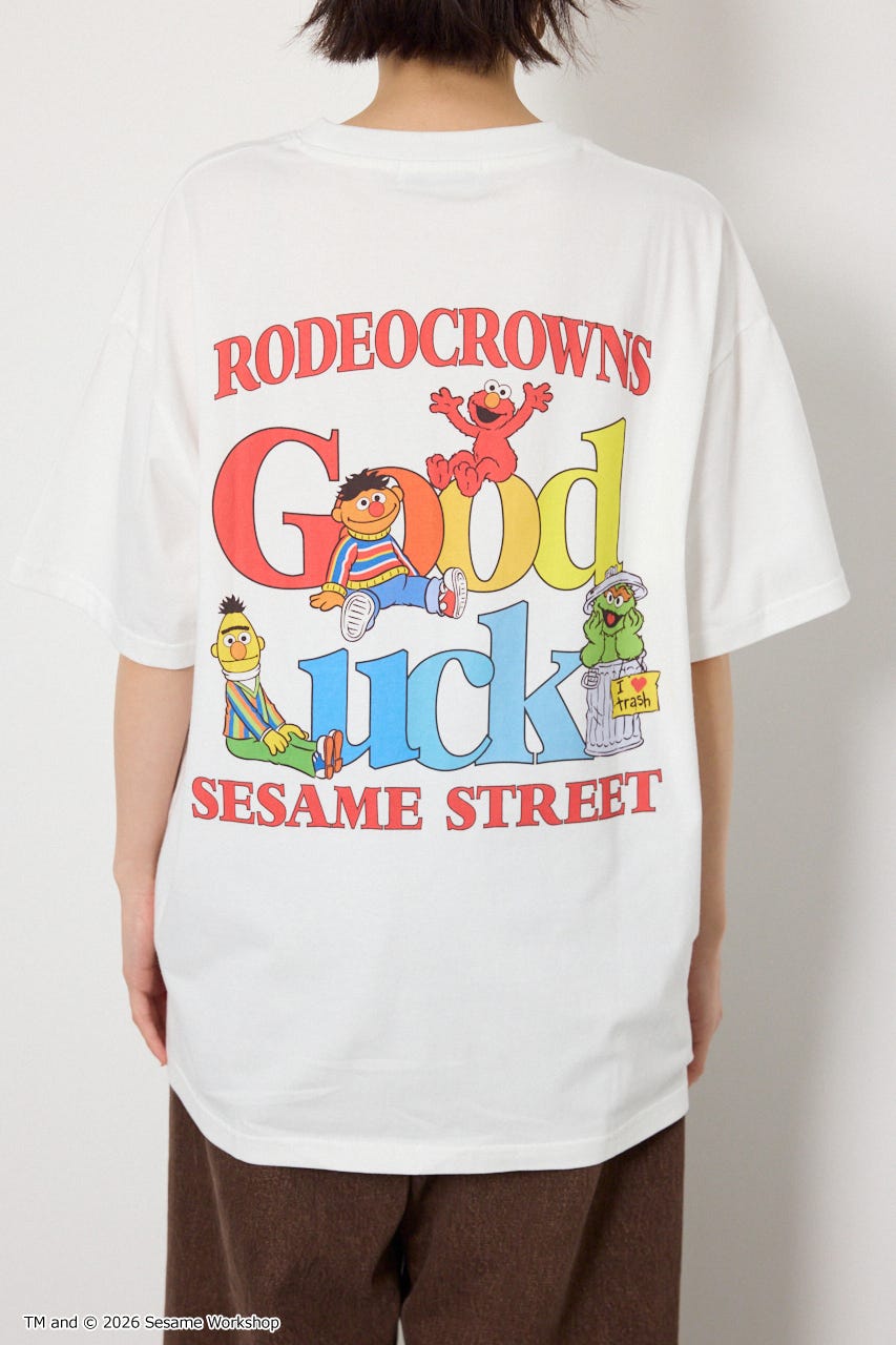【WEB限定】(UNISEX)(SESAMESTREET)GoodLuckTシャツ WHT FREE