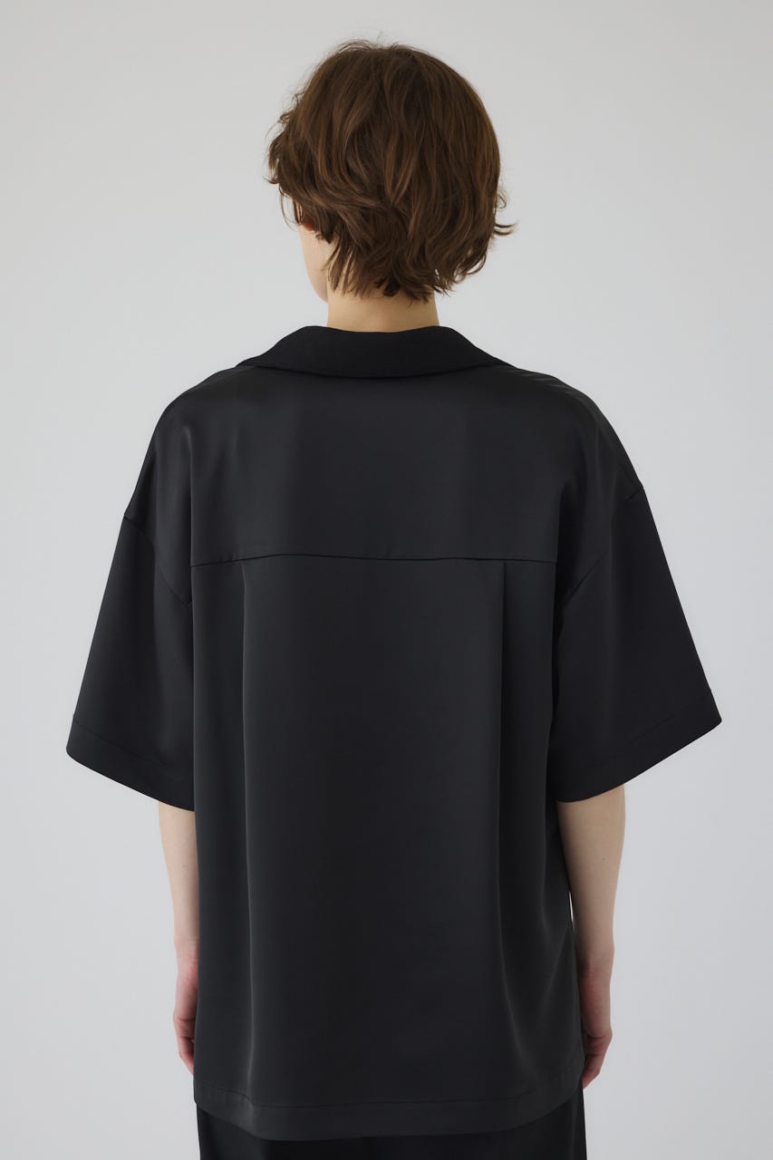 RIM.ARKブラック 半袖トップス バックジッパー RIM.ARK（リムアーク）の「Back volume R-neck cut tops（T
