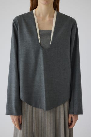 Wool saxony U curve tops