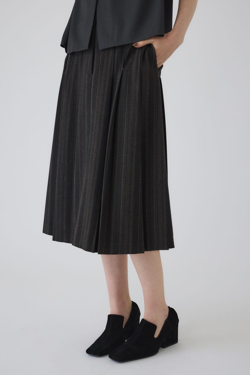 8/1- order start Cut off pleats SK BLK 38