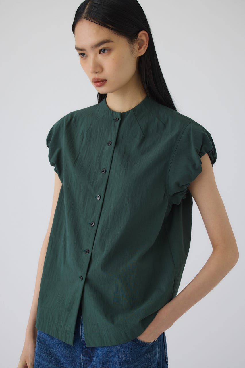 SHIRTS & BLOUSES