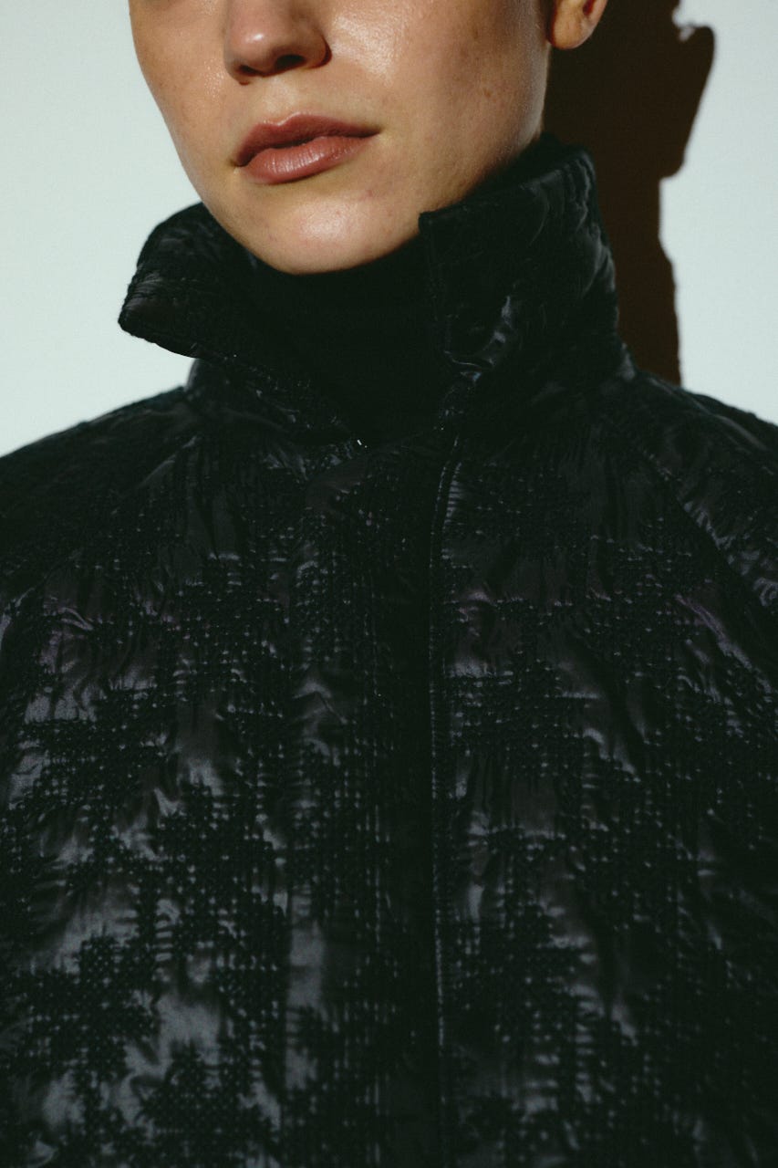 【26FW OUTER PRE ORDER】Punching embroidary BZ BLK 36