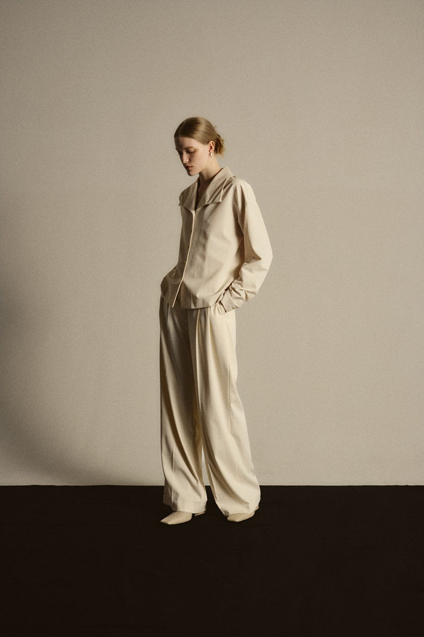 【26FW PRE ORDER】Collar loose wide SH IVOY 38