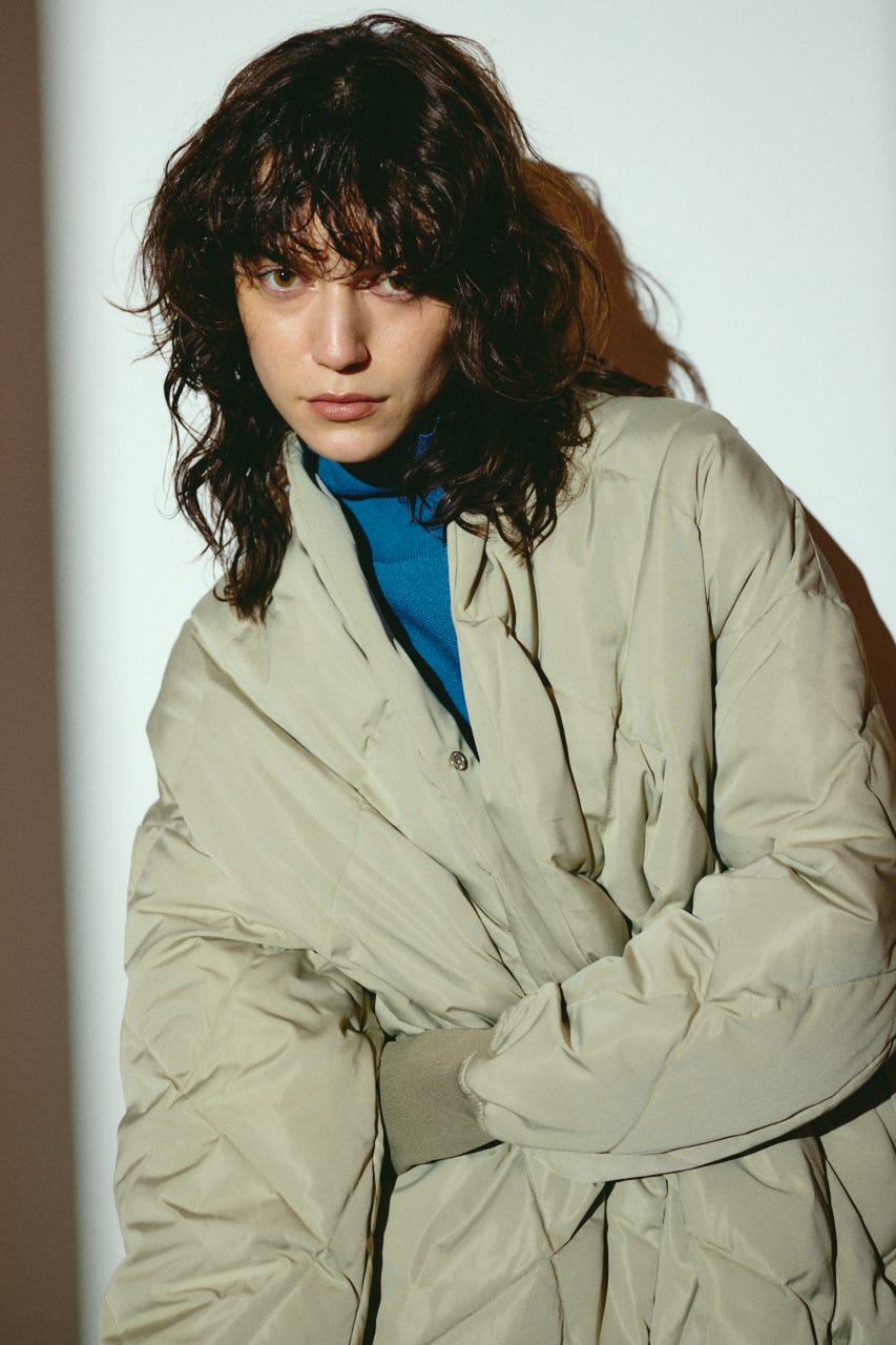 【26FW OUTER PRE ORDER】Dolman short down GREIGE FREE
