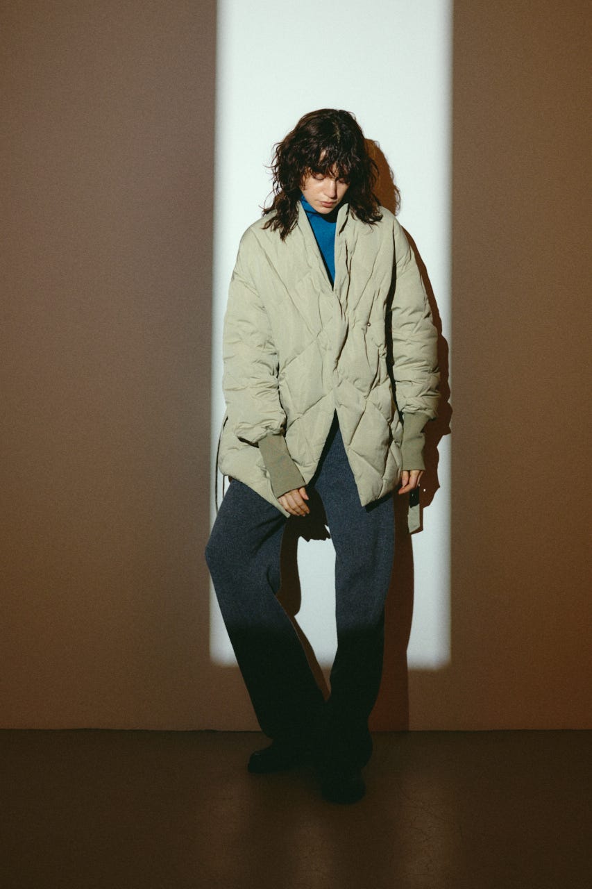 【26FW OUTER PRE ORDER】Dolman short down GREIGE FREE