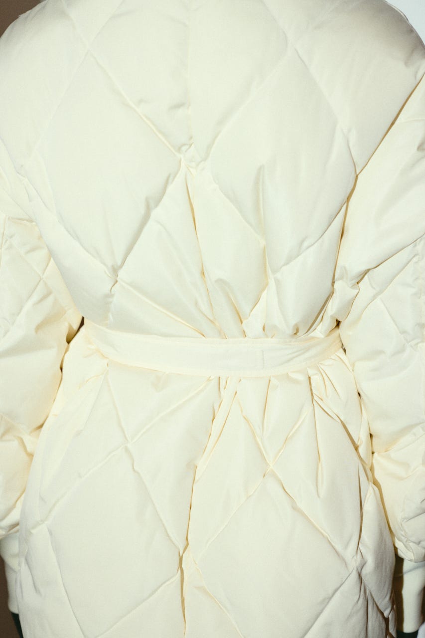 【26FW OUTER PRE ORDER】Dolman short down IVOY FREE