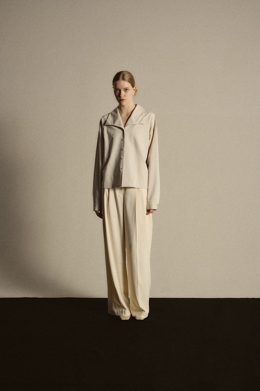 【26FW PRE ORDER】Loose slacks IVOY 36