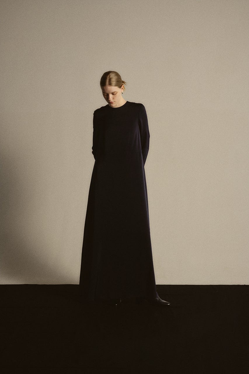 【26FW PRE ORDER】Back flap noble dress BLK 36