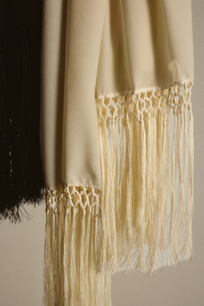 【26FW PRE ORDER】Flowing long stole WHT FREE