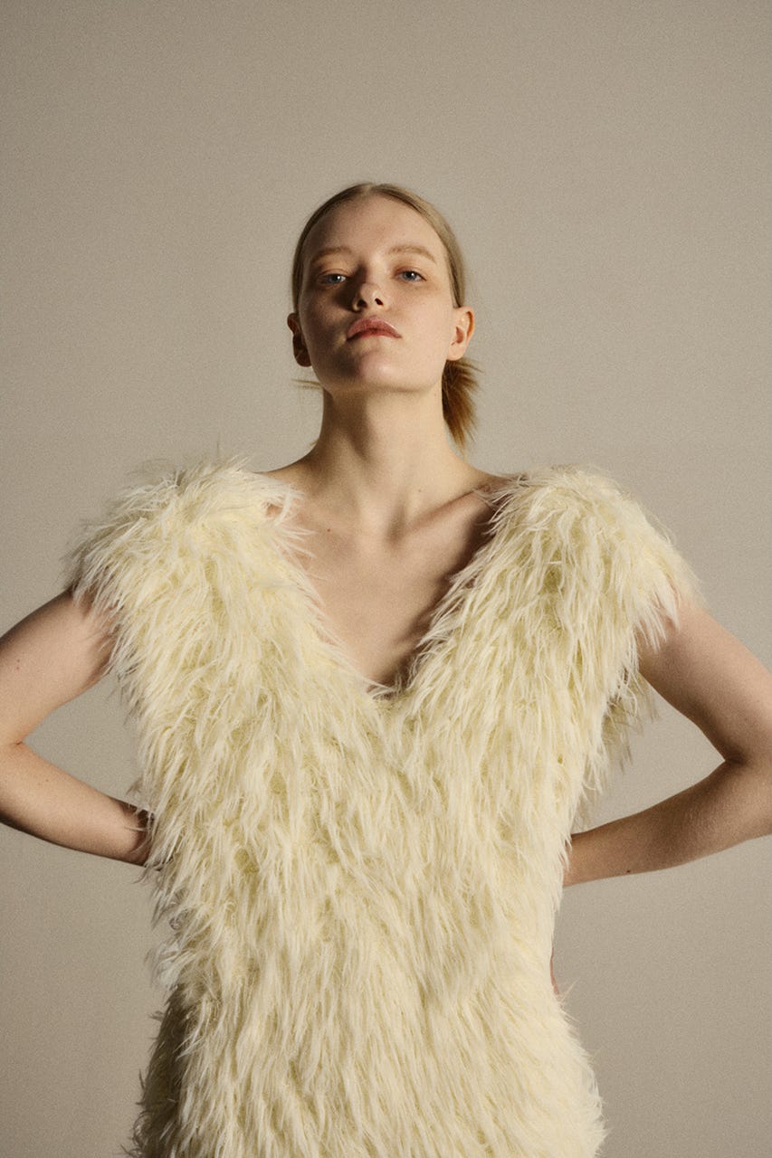 【26FW PRE ORDER】Two tipes over knit vest WHT FREE