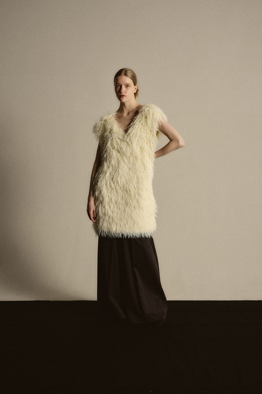 【26FW PRE ORDER】Two tipes over knit vest WHT FREE