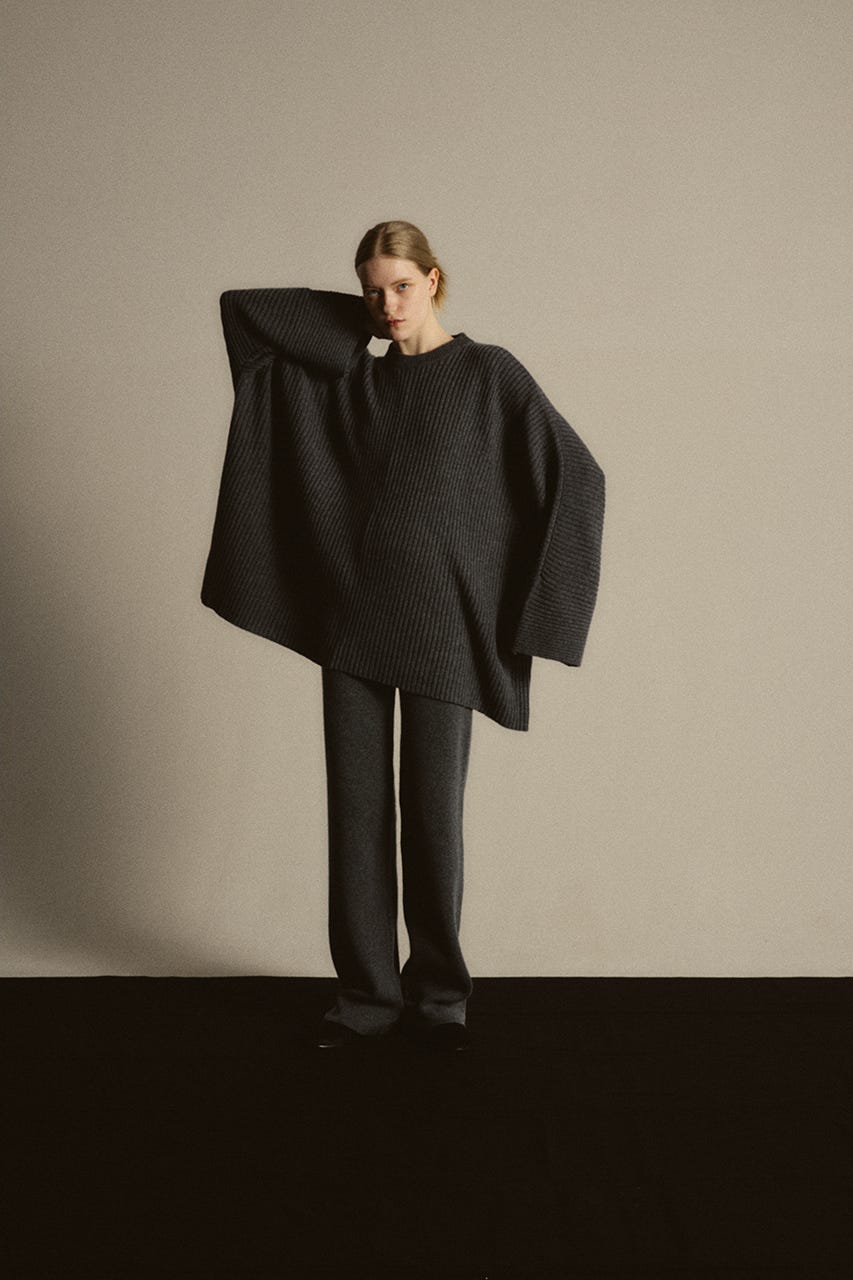 【26FW PRE ORDER】Wide square knit set up GRY 36