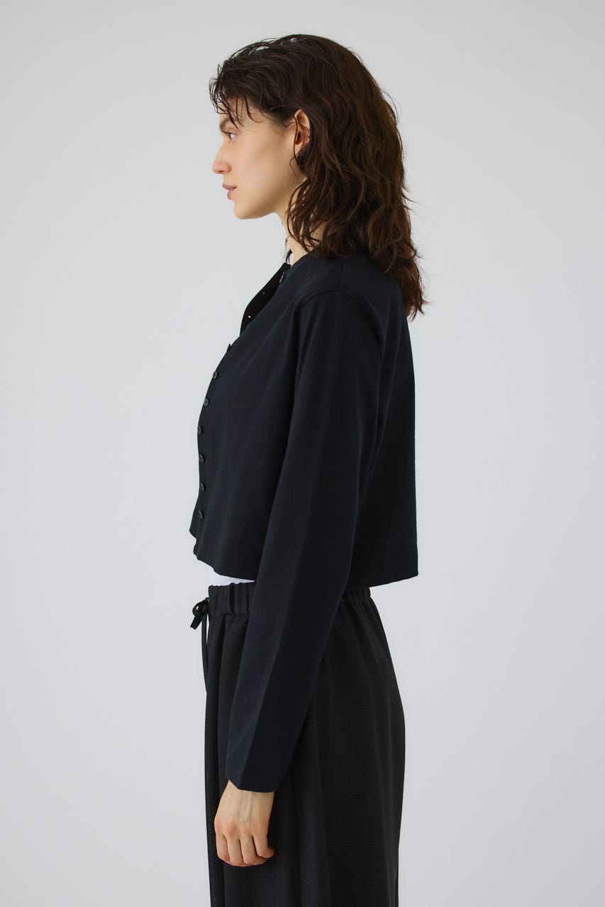 Neck darts cut long T/SH BLK FREE