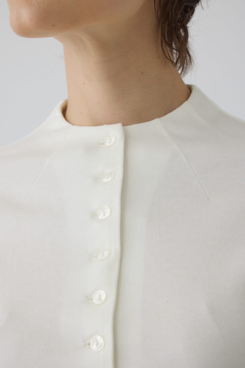 Neck darts cut long T/SH WHT FREE