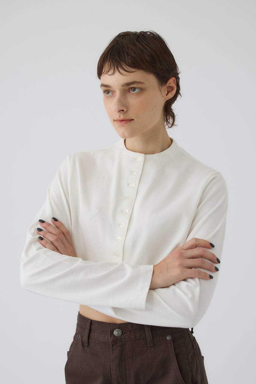 Neck darts cut long T/SH WHT FREE