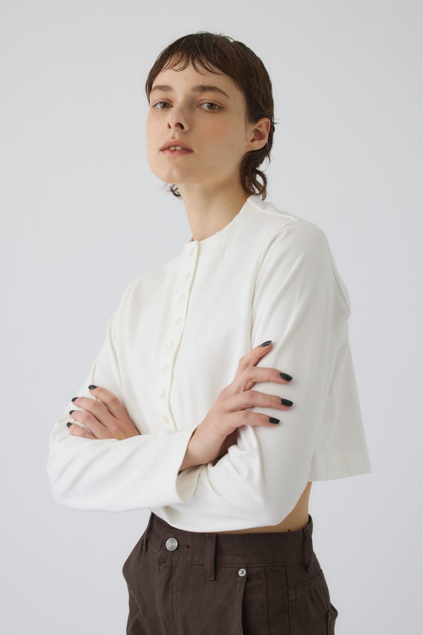 Neck darts cut long T/SH WHT FREE