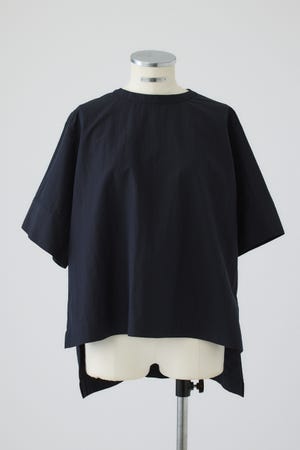 Asymmetric hem woven T/SH