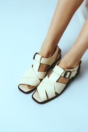 6/5- order start Leather cage sandal