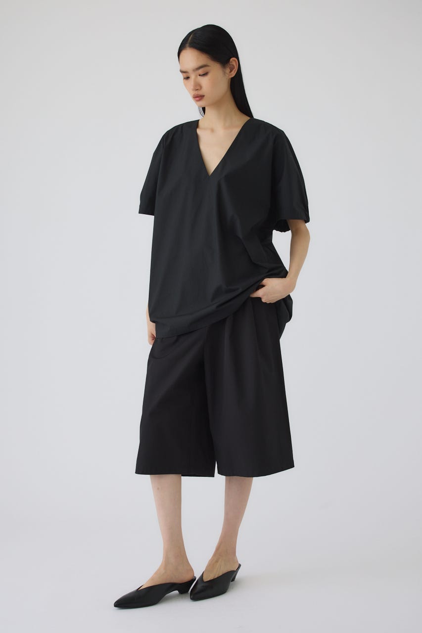 7/15- order start Gather sleeve v-neck PO BLK FREE