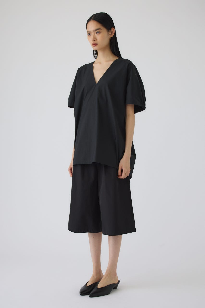 7/15- order start Gather sleeve v-neck PO BLK FREE