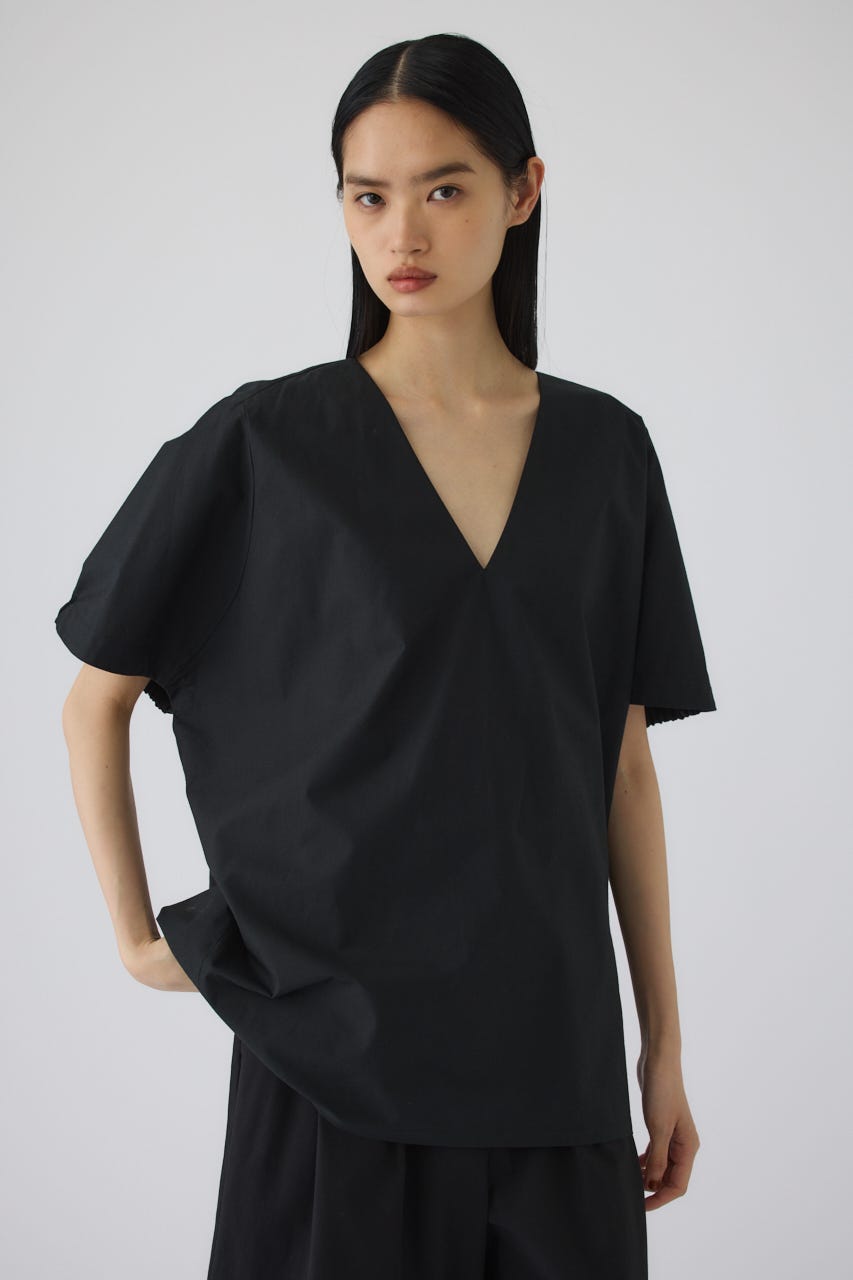 7/15- order start Gather sleeve v-neck PO BLK FREE