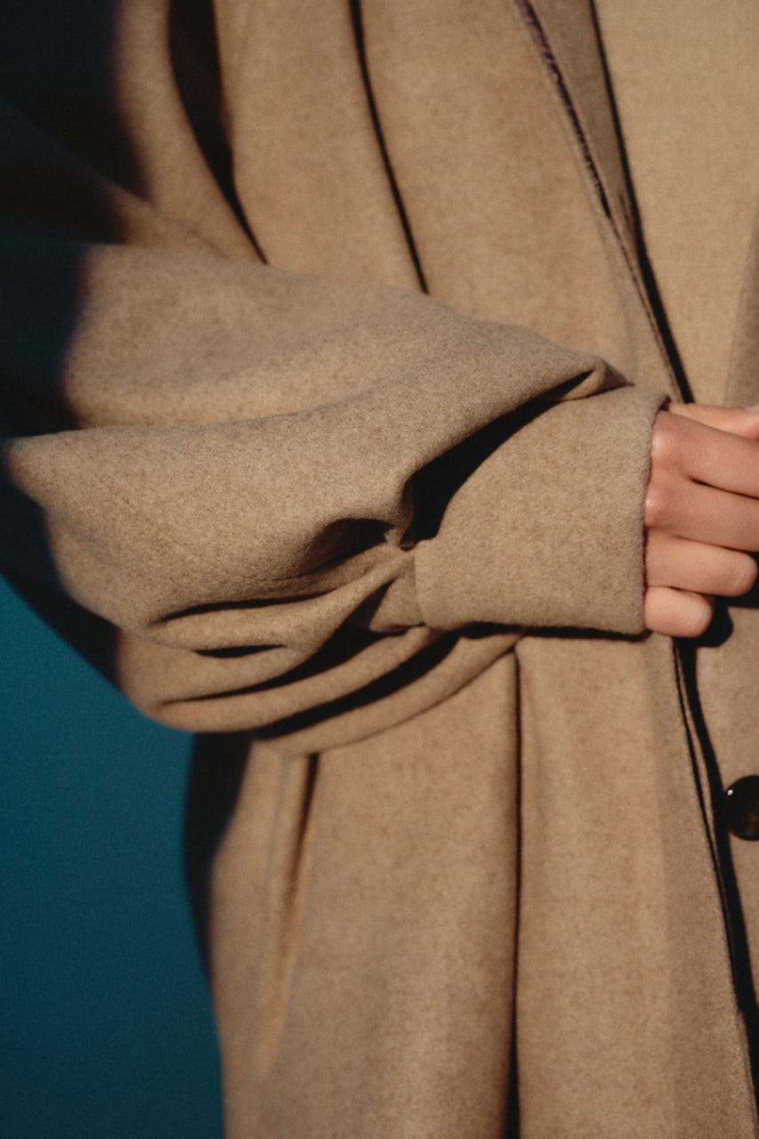 【26FW OUTER PRE ORDER】Round big sleeve CT L/BRN FREE