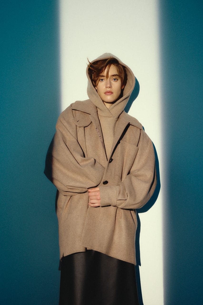 【26FW OUTER PRE ORDER】Round big sleeve CT L/BRN FREE