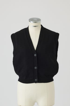 6/17- order start Compact knit vest