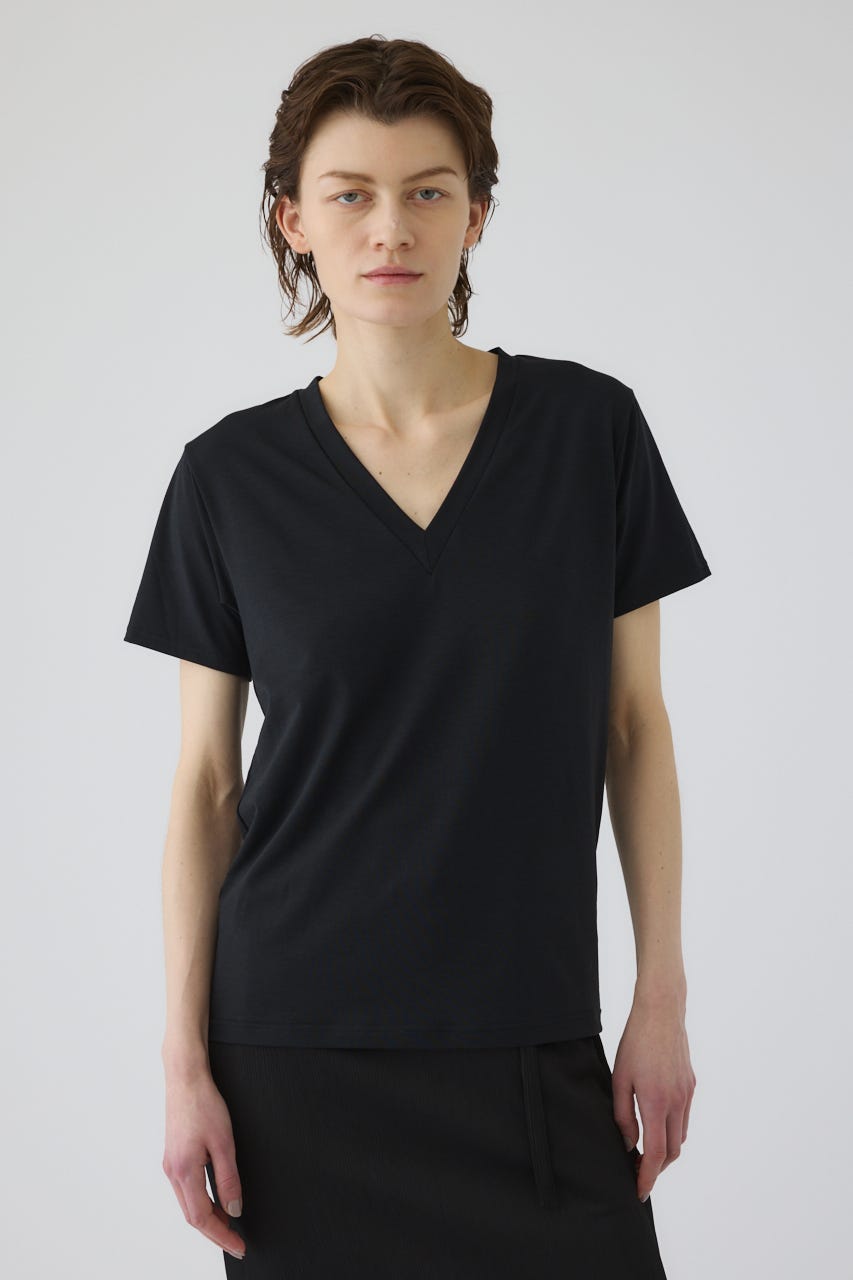 6/17- order start Smooth texture v-neck tee BLK FREE