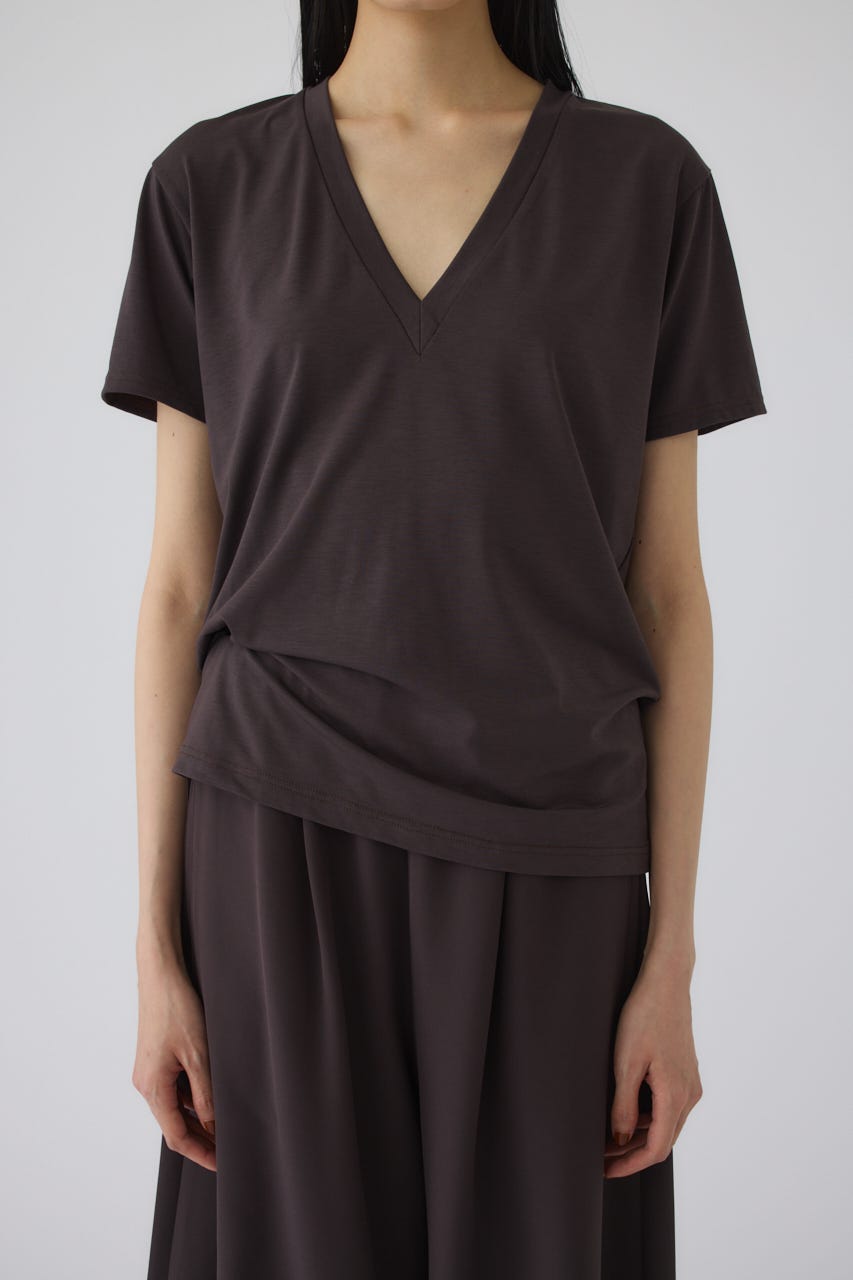 6/17- order start Smooth texture v-neck tee D/BRN FREE