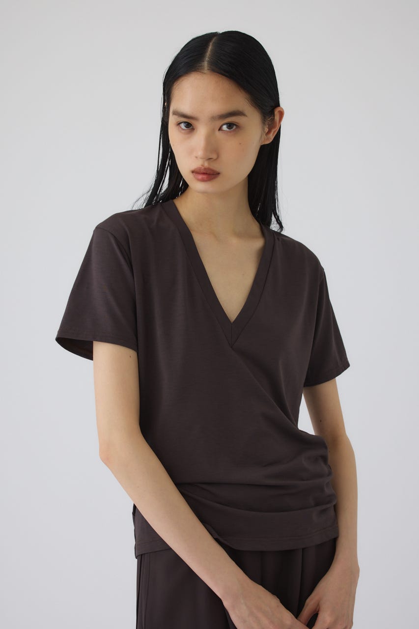 6/17- order start Smooth texture v-neck tee D/BRN FREE