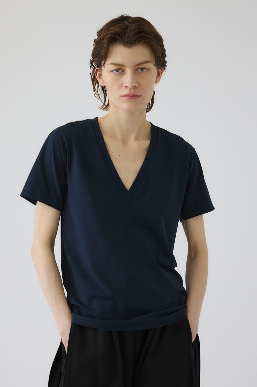 6/17- order start Smooth texture v-neck tee NVY FREE