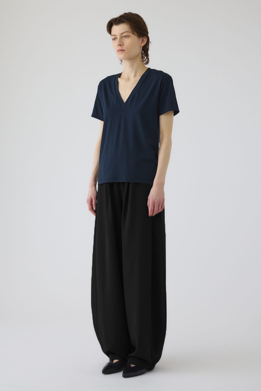 6/17- order start Smooth texture v-neck tee NVY FREE