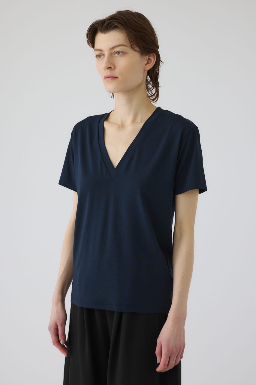 6/17- order start Smooth texture v-neck tee NVY FREE