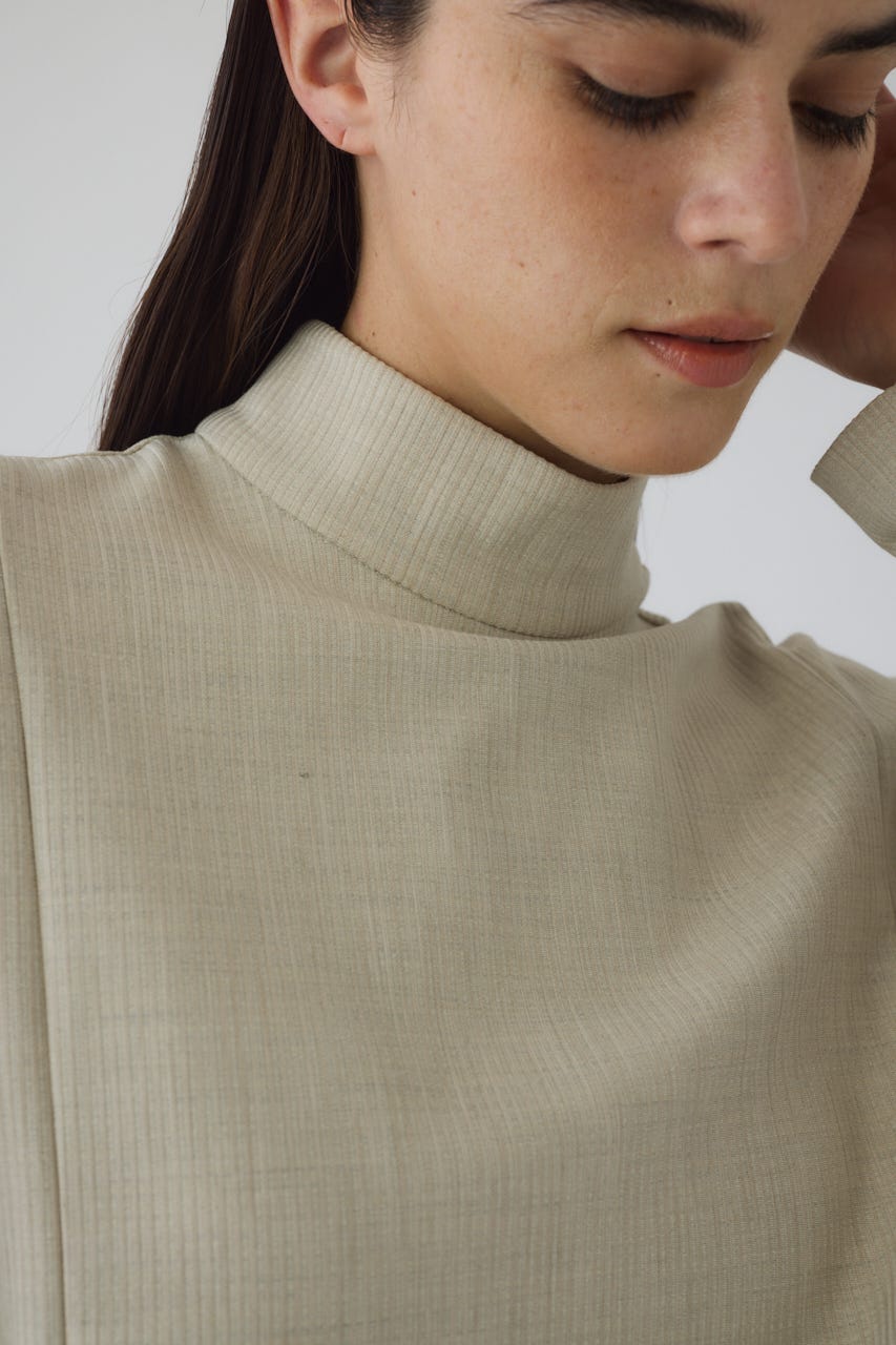 12/17- order start Dobby stripe flap pullover L/BEG FREE