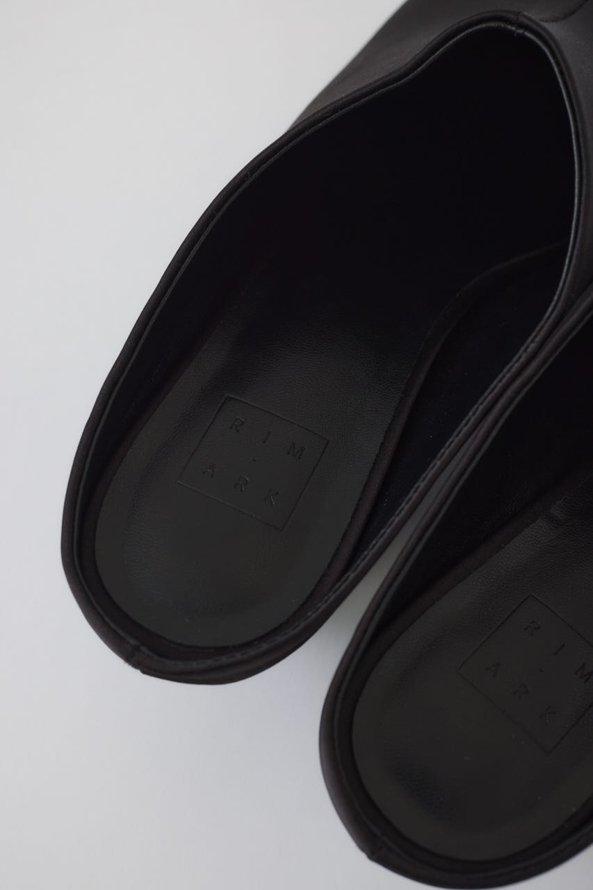 1/1- order start Pointed satin mule BLK 36