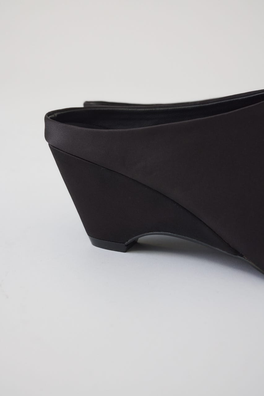 1/1- order start Pointed satin mule BLK 36